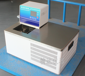 DCW-3050高精度低溫循環水槽
